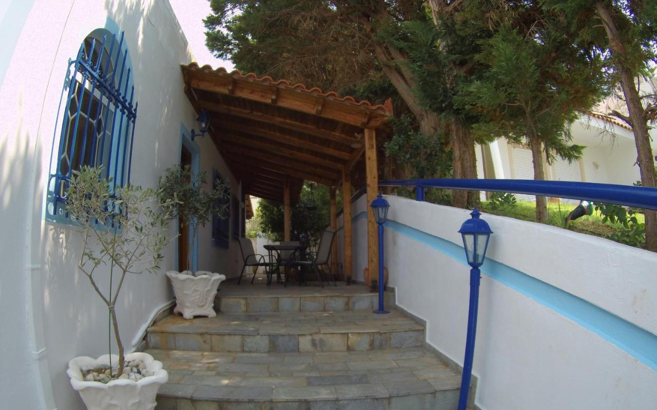 Blue & White Maisonette Over The Sea Near Sounio Сунион Экстерьер фото